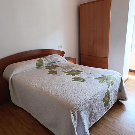 Ibu Beer&Grill Apartment Camarinas Luaran gambar