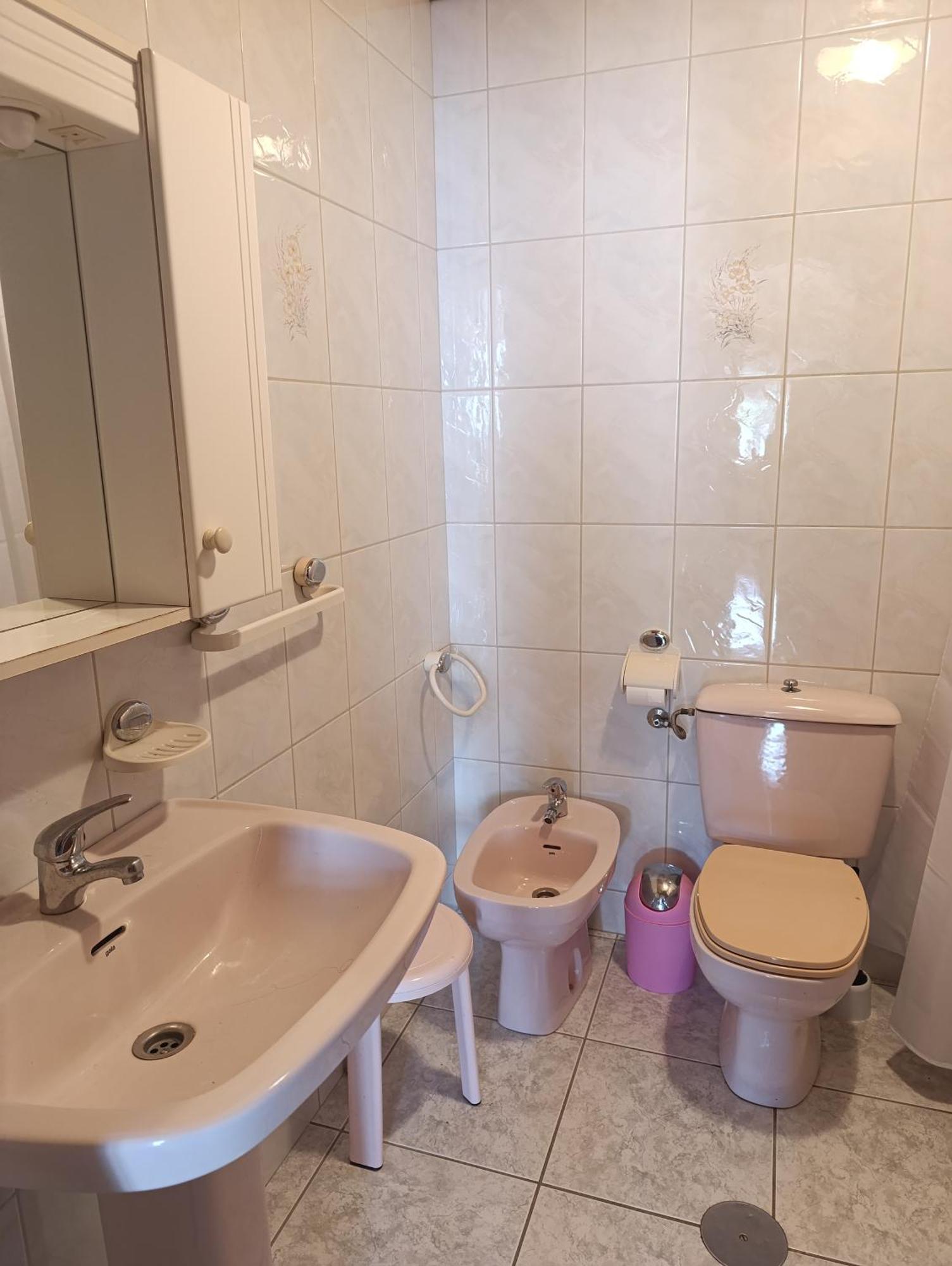 Ibu Beer&Grill Apartment Camarinas Luaran gambar