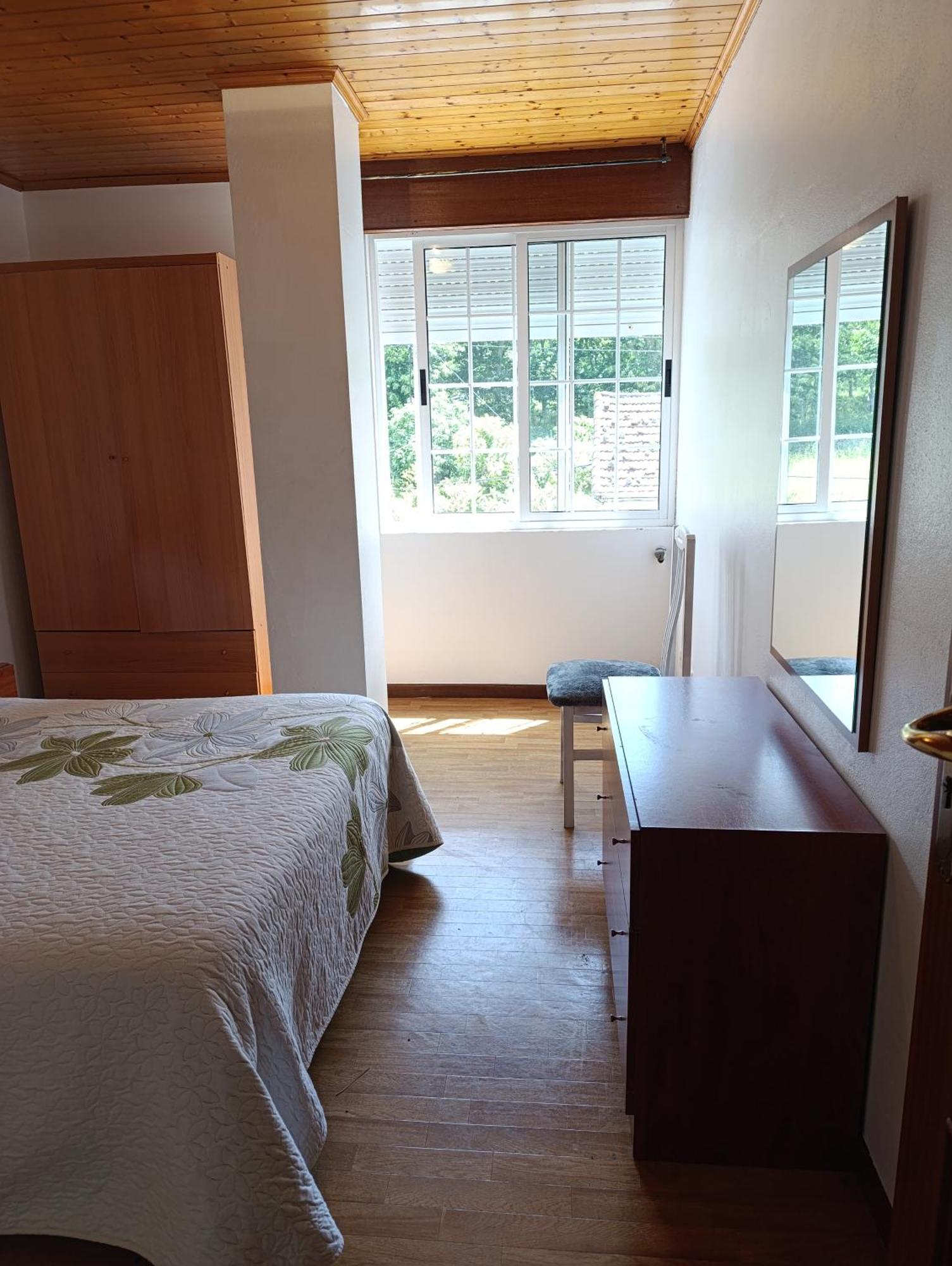 Ibu Beer&Grill Apartment Camarinas Luaran gambar