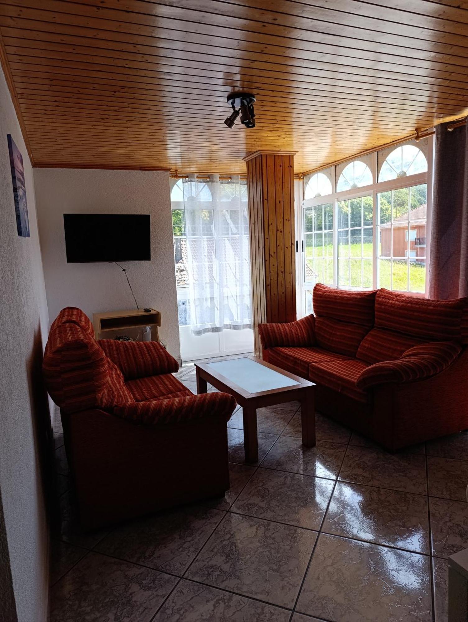 Ibu Beer&Grill Apartment Camarinas Luaran gambar